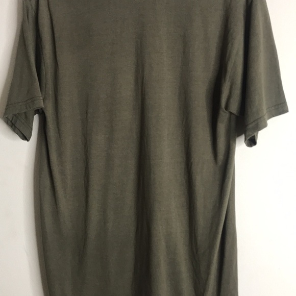 Anvil dark olive tshirt with different country flags on it size medium - Picture 6 of 6